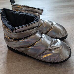 Capezio slipper boot NEW